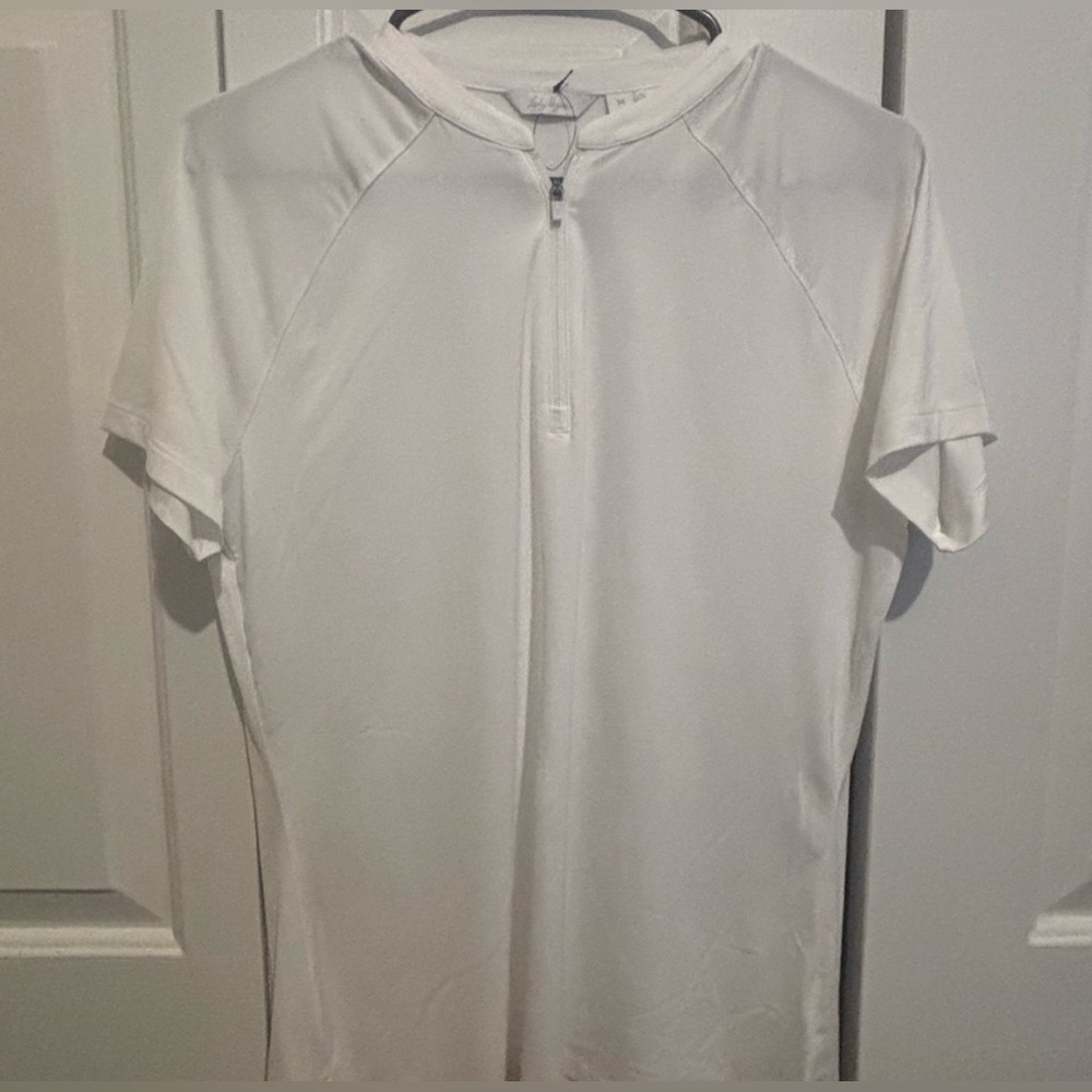 White Short Sleeve Top NWT - Medium